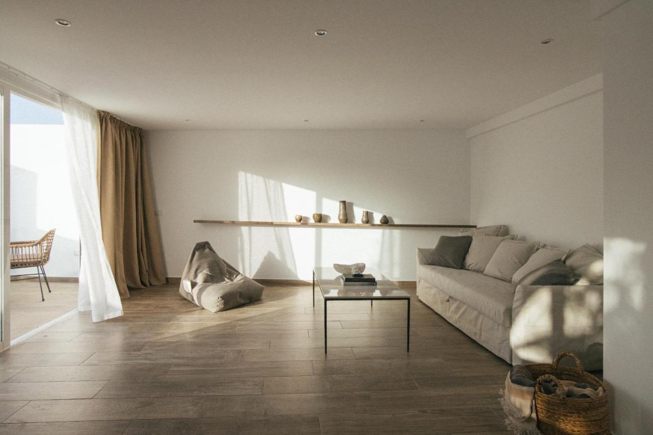 Alava Suites Costa Teguise Bagian luar foto