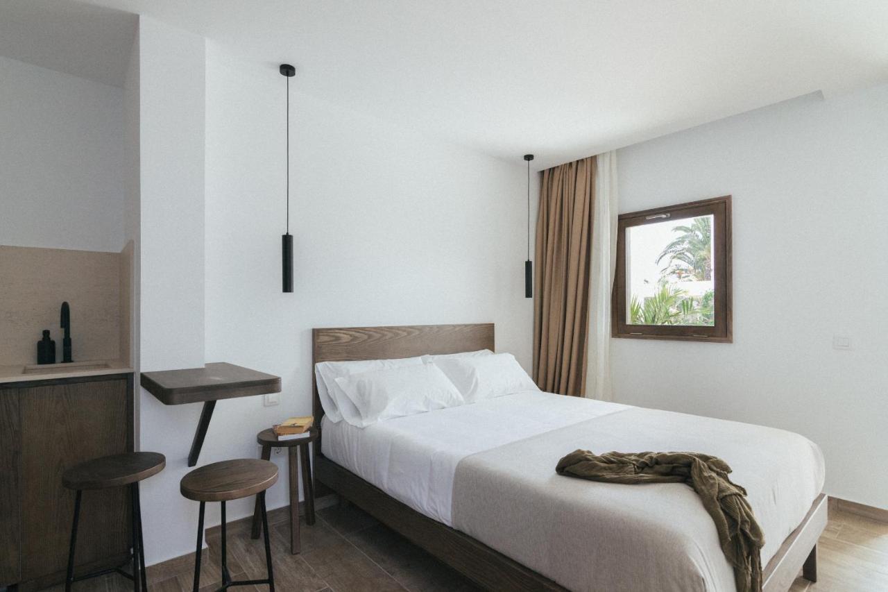 Alava Suites Costa Teguise Bagian luar foto